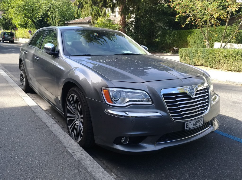 The 300-based Lancia Thema is a poor substitute for its Ferrari-powered forebear.